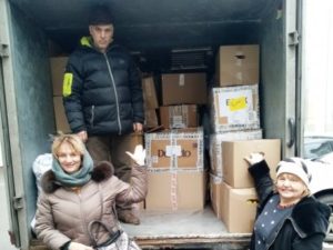 1582379656 img 20200219 143601 e1585900339380 300x225 - Вещи для Костромского землячества